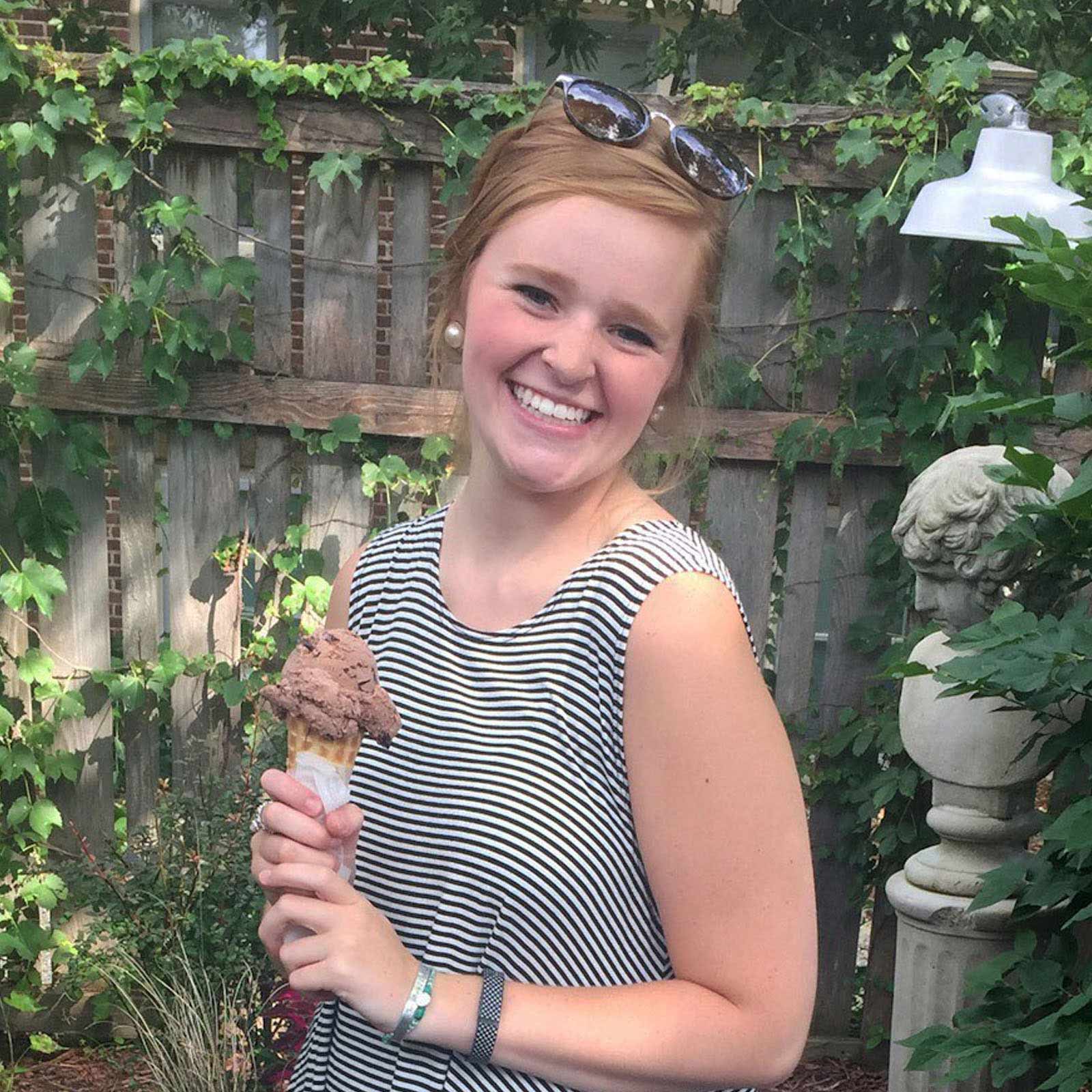 Background - Hannah Rick